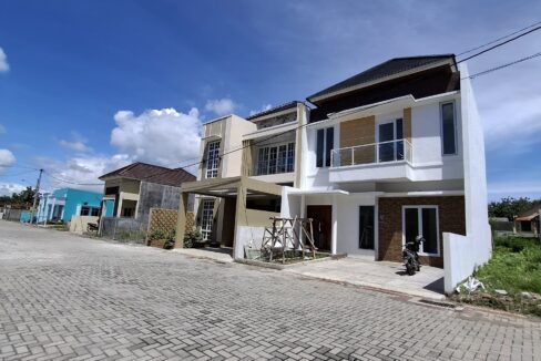 Jual Rumah Elit 2 Lantai di Colomadu Solo