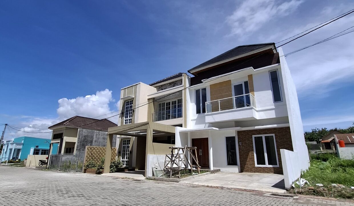 Jual Rumah Elit 2 Lantai di Colomadu Solo (3)