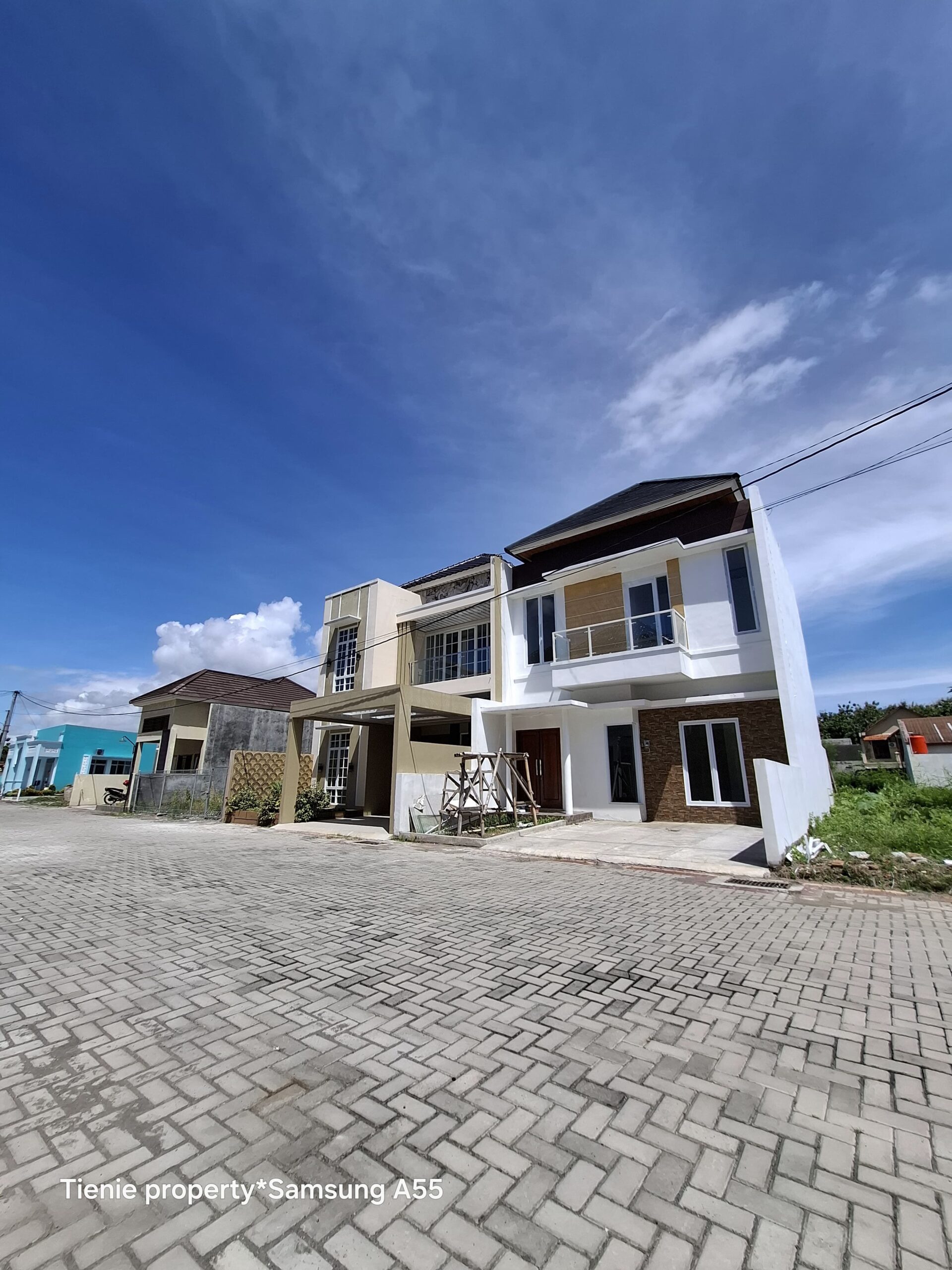 Jual Rumah Elit 2 Lantai di Colomadu Solo